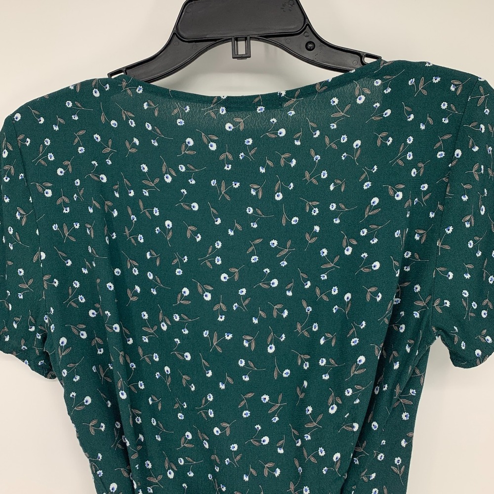 Brandy Melville Wrap Top Womens Rae Floral Print Short Sleeve V Neck Crop - Picture 8 of 10